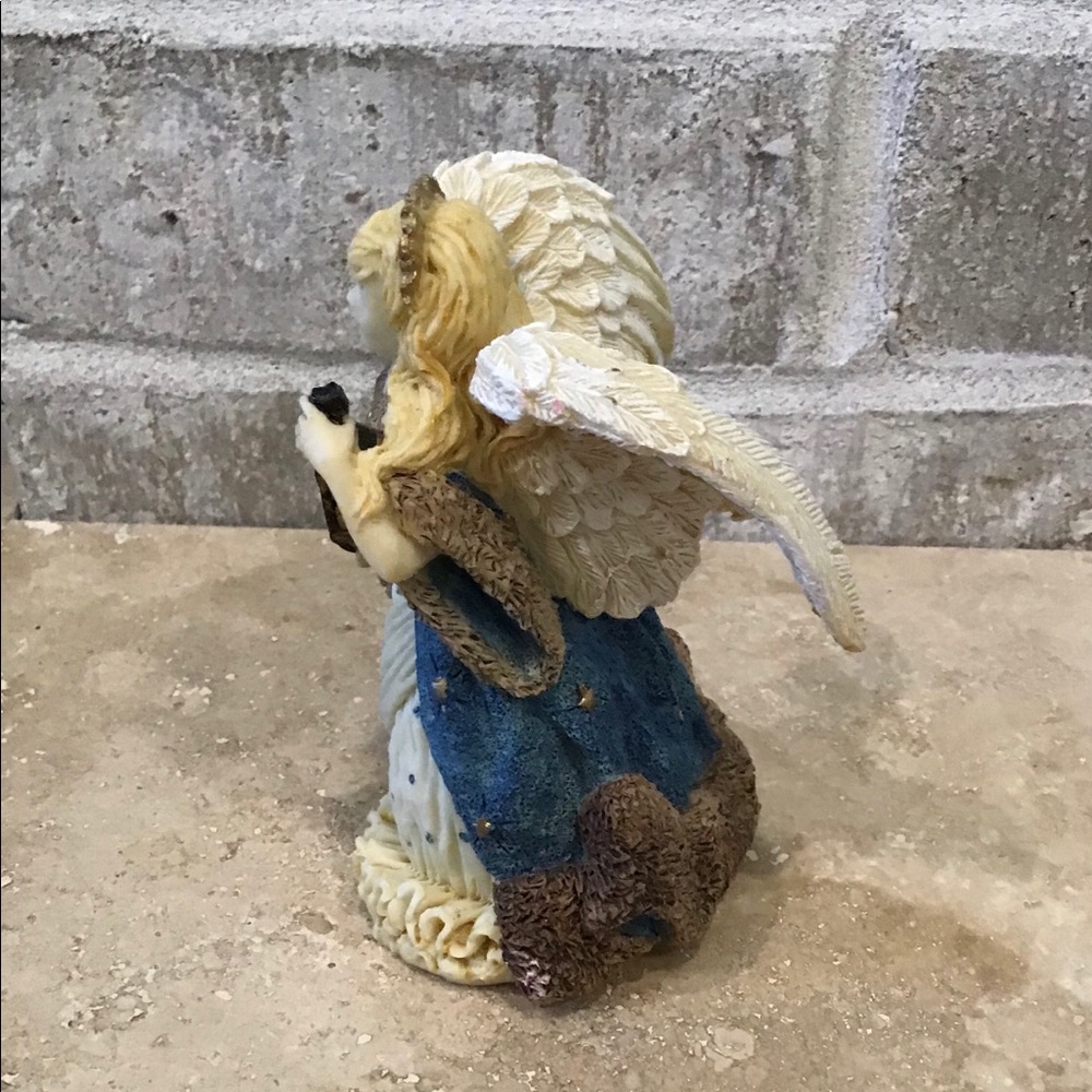 United Design Angel Collection - Picture 5 of 7